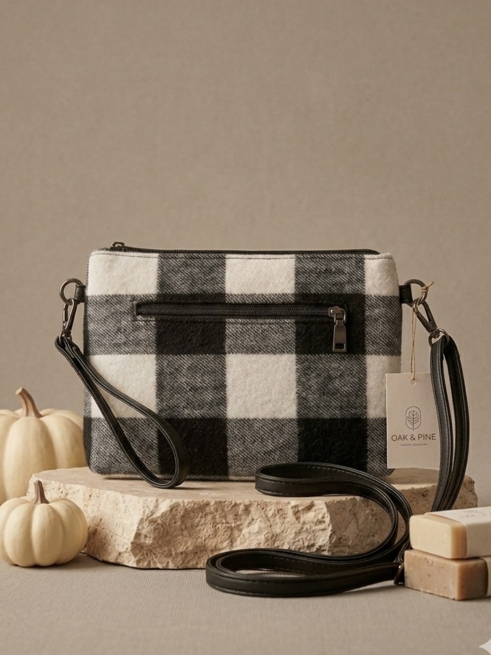 NWOT Buffalo Plaid Convertible Crossbody Bag & Wristlet‎ Clutch